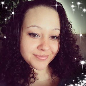 Meet your Posher, Charlyn